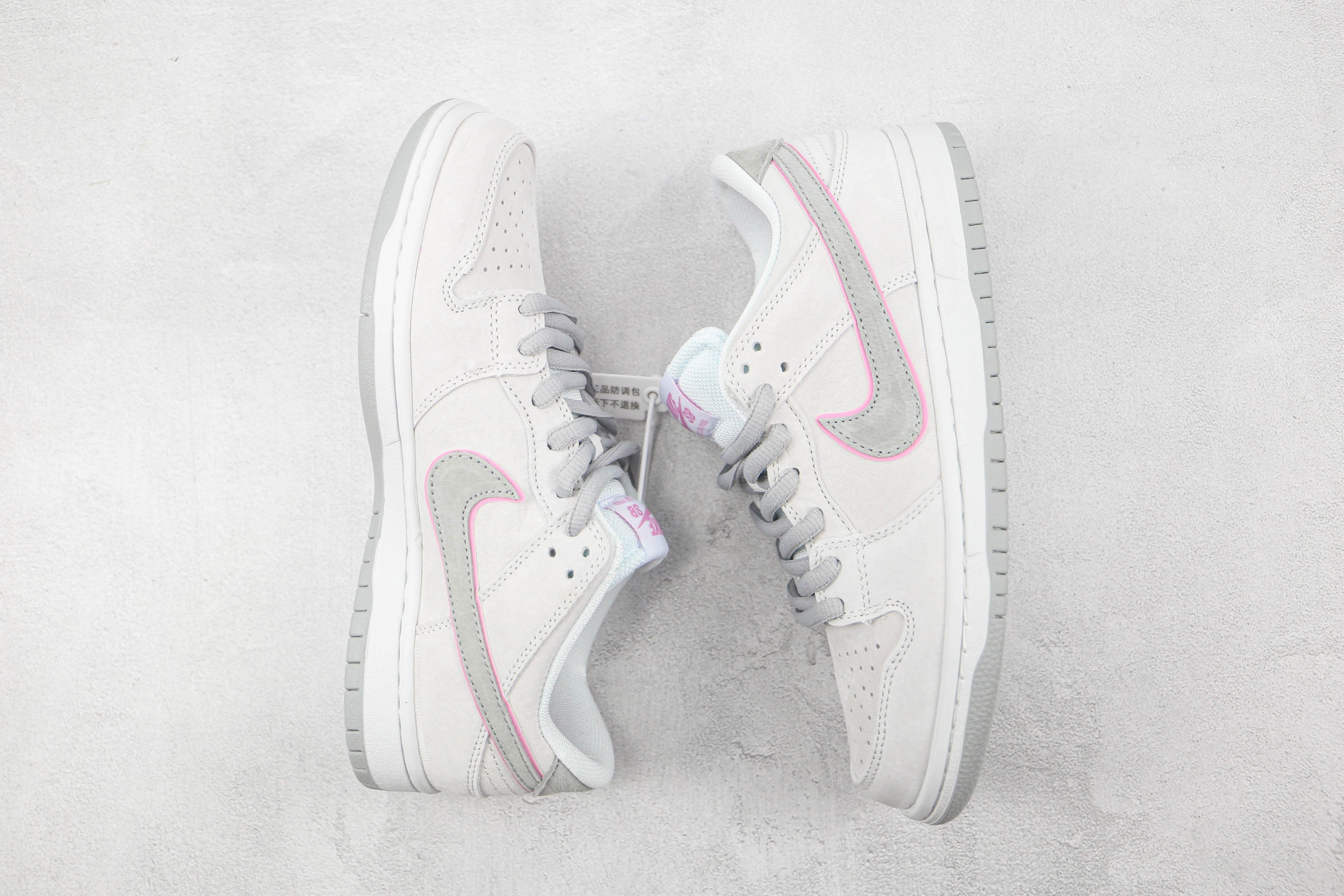 Designer SB Zoom Dunk Low Pro IW