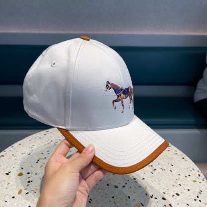 HM CANVAS BASEBALL CAP HORSE HAT WHITE