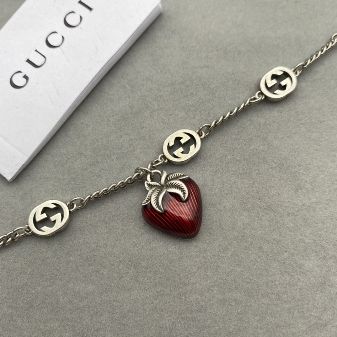 GG GG STRAWBERRY SILVER CHARM BRACELET