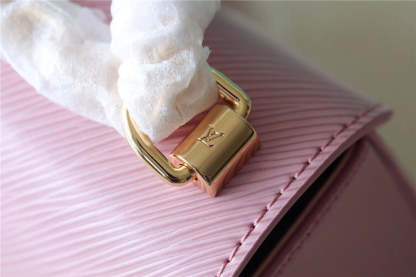 LV Twist MM Epi Guimauve Purple For Women,  Shoulder And Crossbody Bags 9.1in/23cm LV