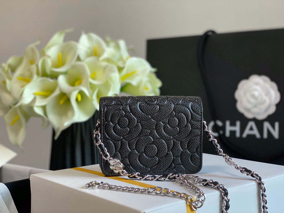 ChanelWoc Camellia Black Bag For Women 12cm/4.5in