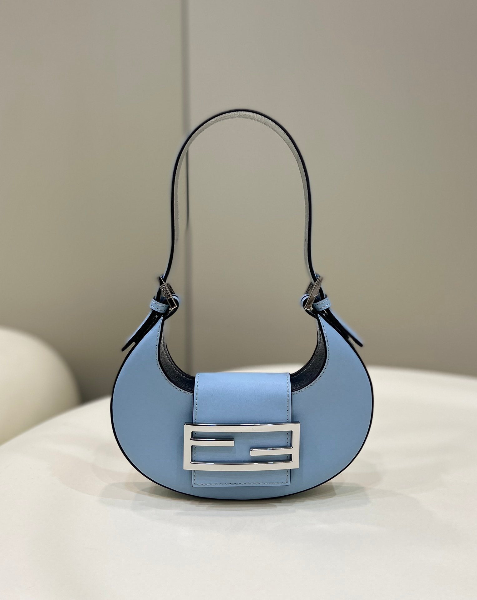 FI Cookie White For Women, Women&#8217;s Handbags, Shoulder Bags 7.4in/19cm FF 8BS065AAIWF1HBK