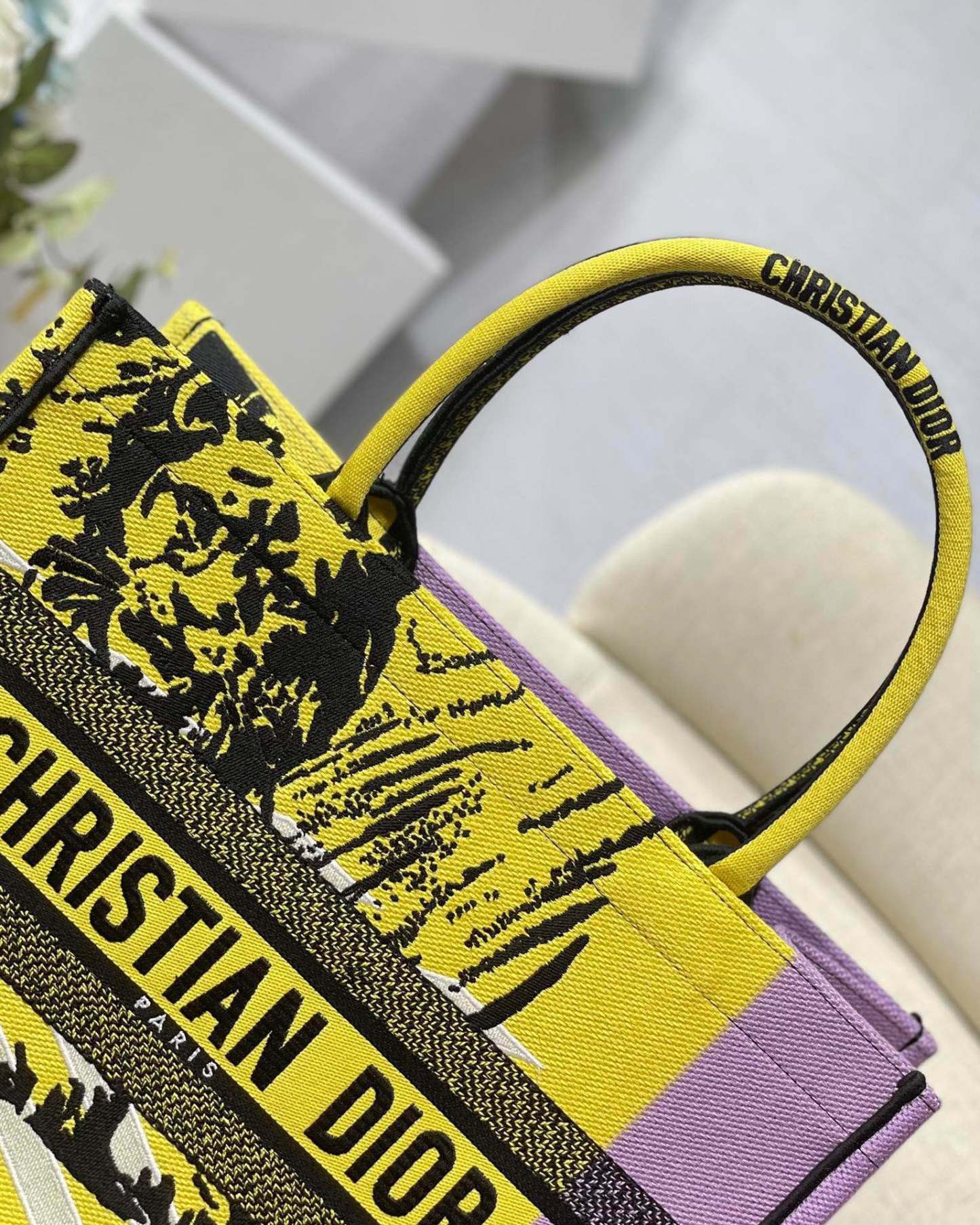 DI Medium Book Tote Yellow And Pink, For Women, Women’s Handbags 14in/36cm CD