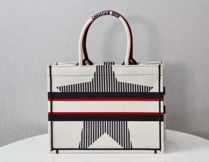 DI Medium Book Tote White, For Women, Women’s Handbags 14in/36cm CD
