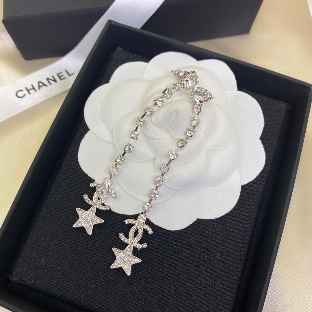 CC CC DROP EARRINGS