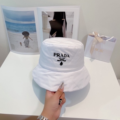 PD PADDED RENYLON BUCKET HAT WHITE