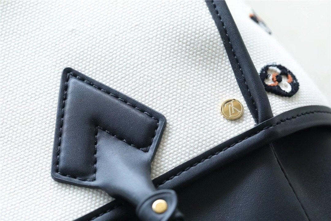 LV On My Side MM Bag Monogram Flower For Women 31cm/12.2 Inches Caramel Black LV M59842