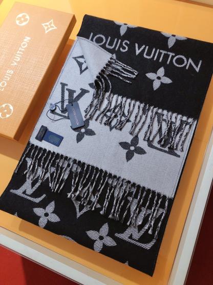 LV LV MONOGRAM ESSENTIAL SCARF ENCRE BLACK M77853
