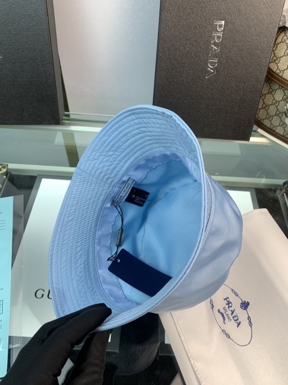 PD RENYLON BUCKET HAT LIGHT BLUE