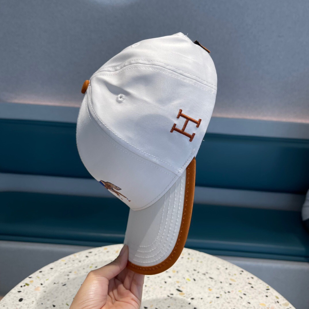 HM CANVAS BASEBALL CAP HORSE HAT WHITE