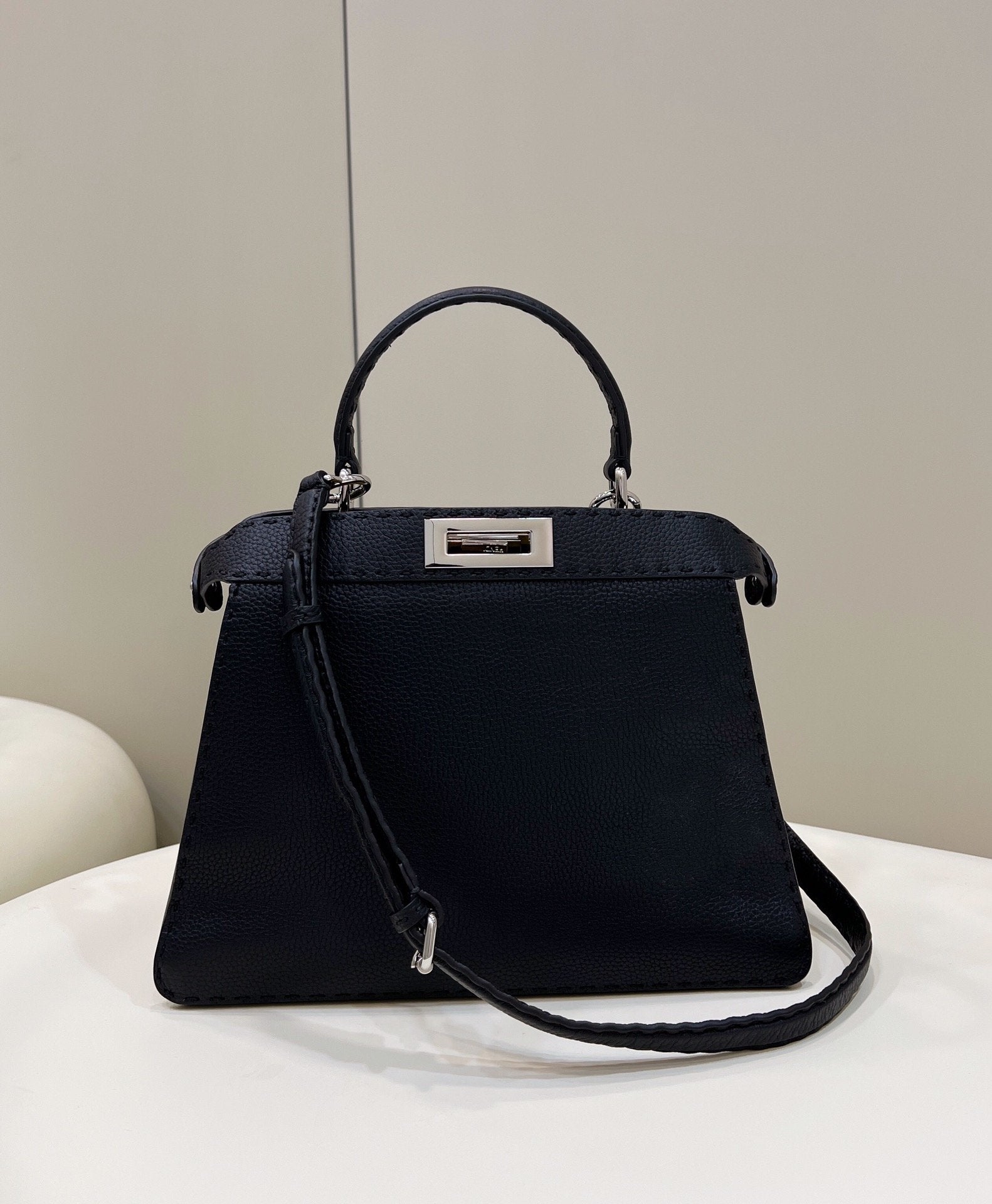 FI Peekaboo ISeeU Medium Black For Women, Women&#8217;s Handbags, Shoulder Bags 13.1in/33.5cm FF