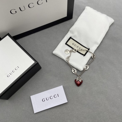 GG GG STRAWBERRY SILVER CHARM BRACELET