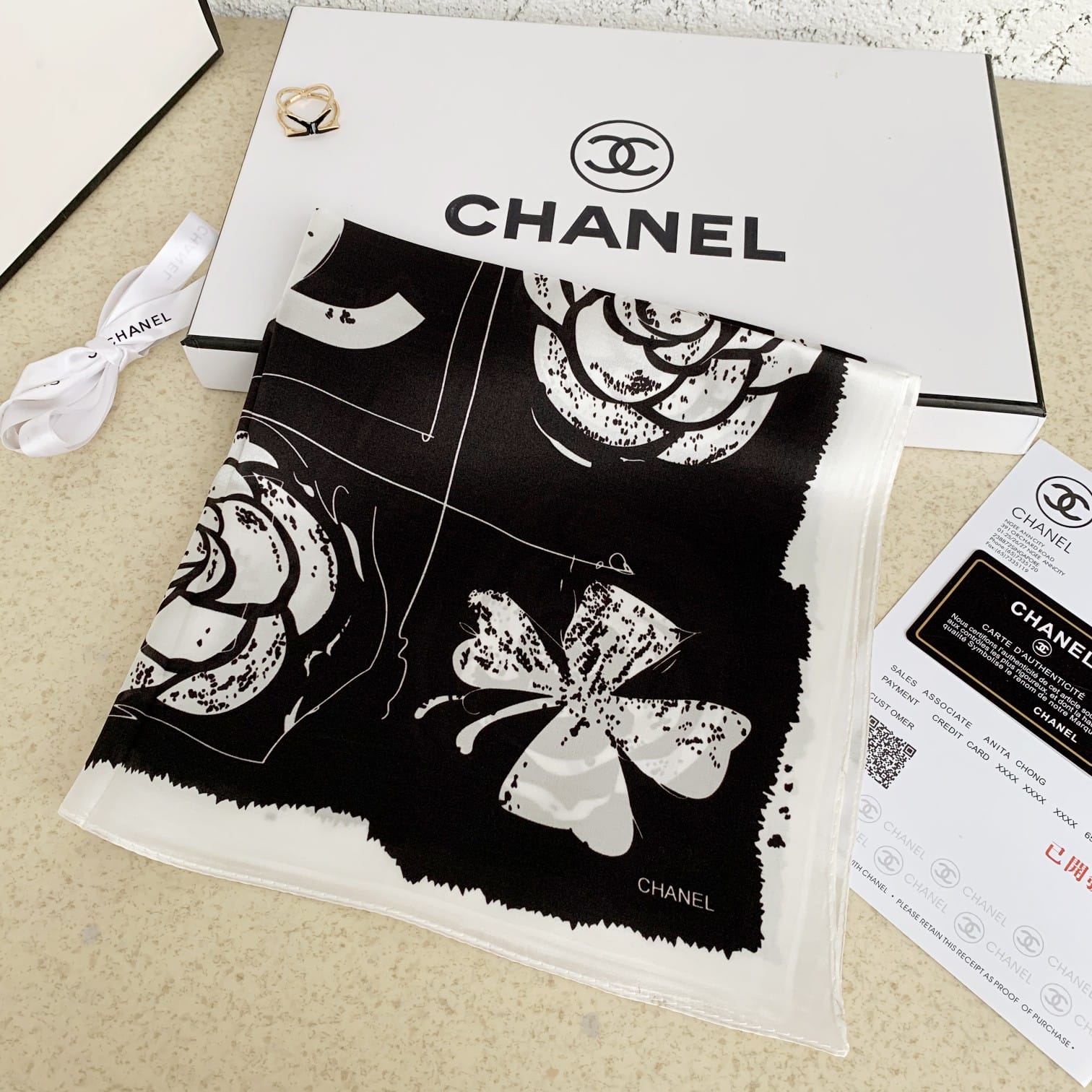 CC CC CAMELLIA SQUARE SCARF BLACK