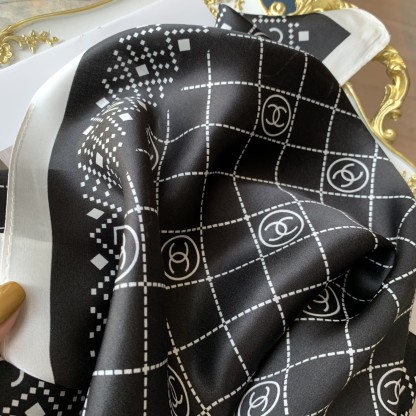 CC SQUARE SCARF SILK TWILL BLACK