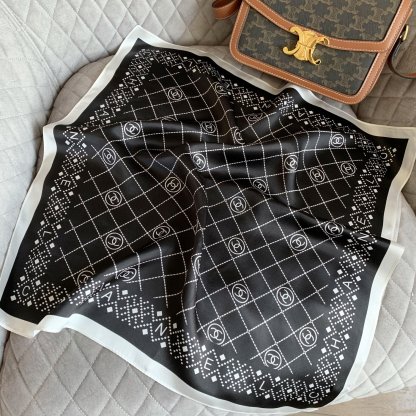 CC SQUARE SCARF SILK TWILL BLACK