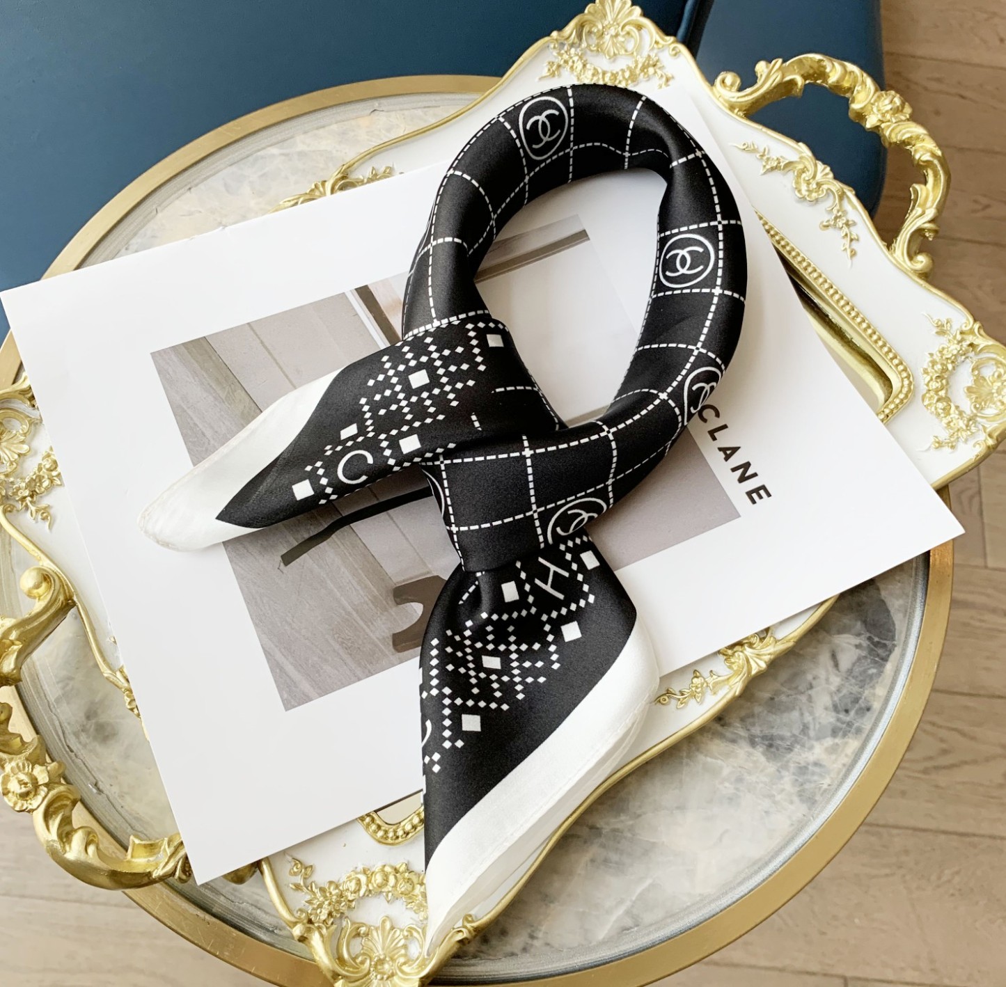 CC SQUARE SCARF SILK TWILL BLACK