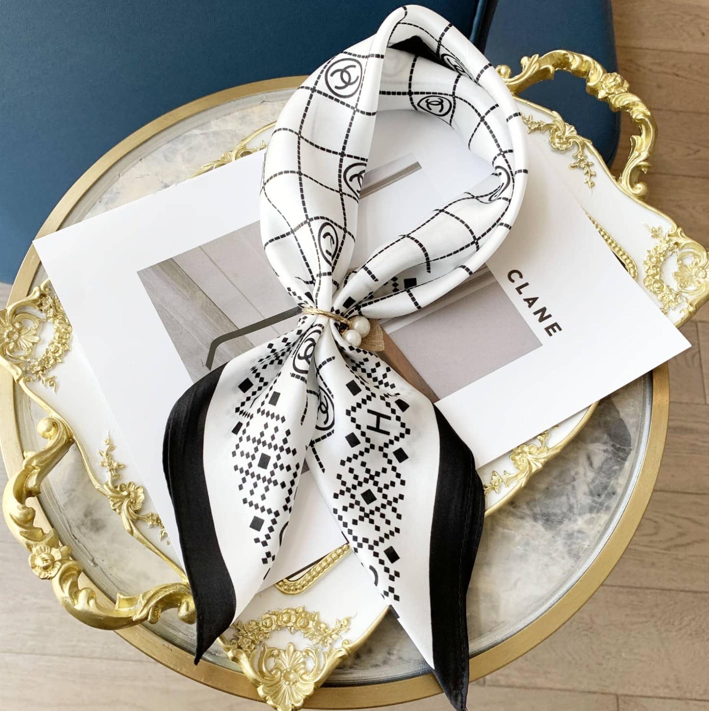 CC SQUARE SCARF SILK TWILL WHITE