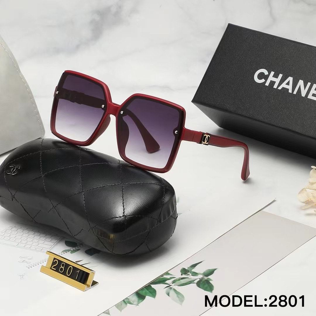 CC SQUARE RED SUNGLASSES
