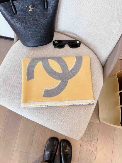CC CC LOGO SCARF YELLOW