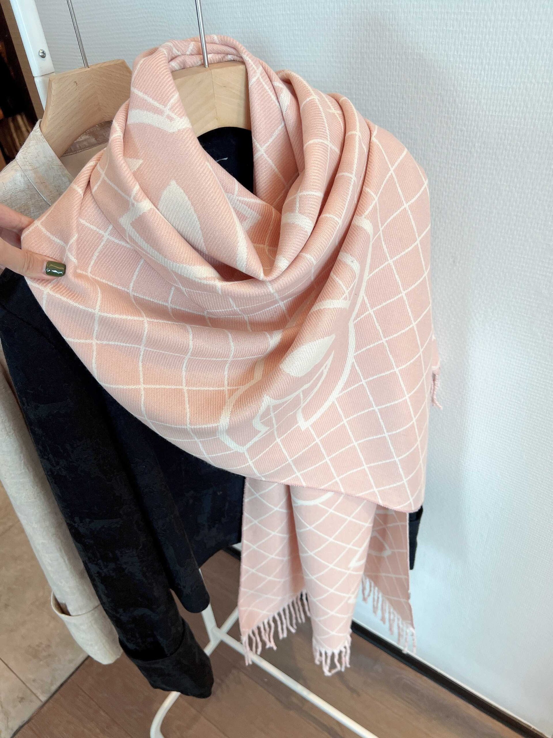 CC CASHMERE SHEARLING SCARF PINK