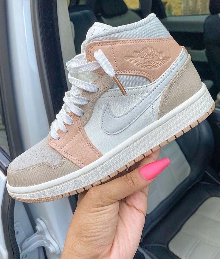 Designer Air Jordan 1 Mid CV3044 100
