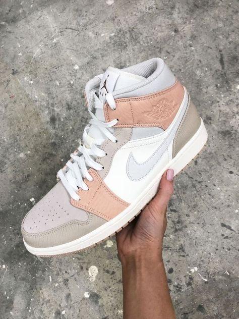 Designer Air Jordan 1 Mid CV3044 100