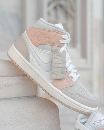 Designer Air Jordan 1 Mid CV3044 100