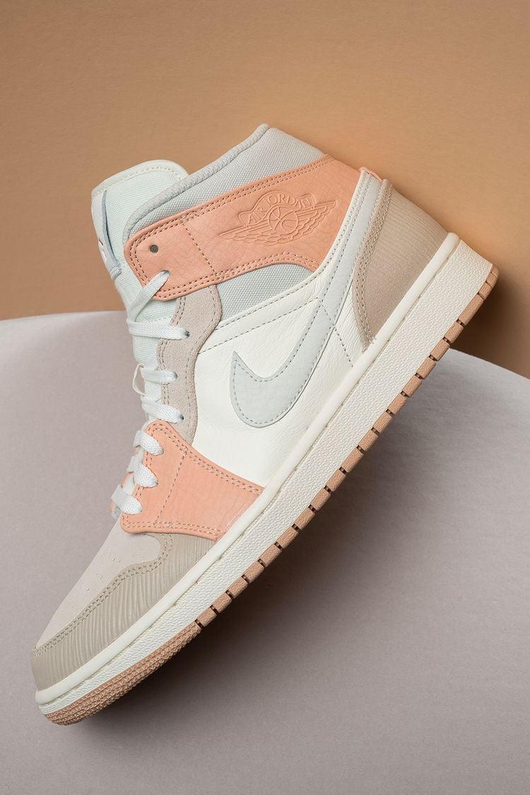 Designer Air Jordan 1 Mid CV3044 100
