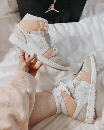Designer Air Jordan 1 Mid CV3044 100