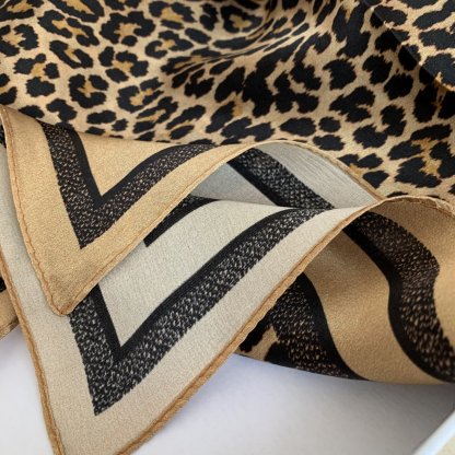 DOR DORTWIN MIZZA SQUARE SCARF BEIGE