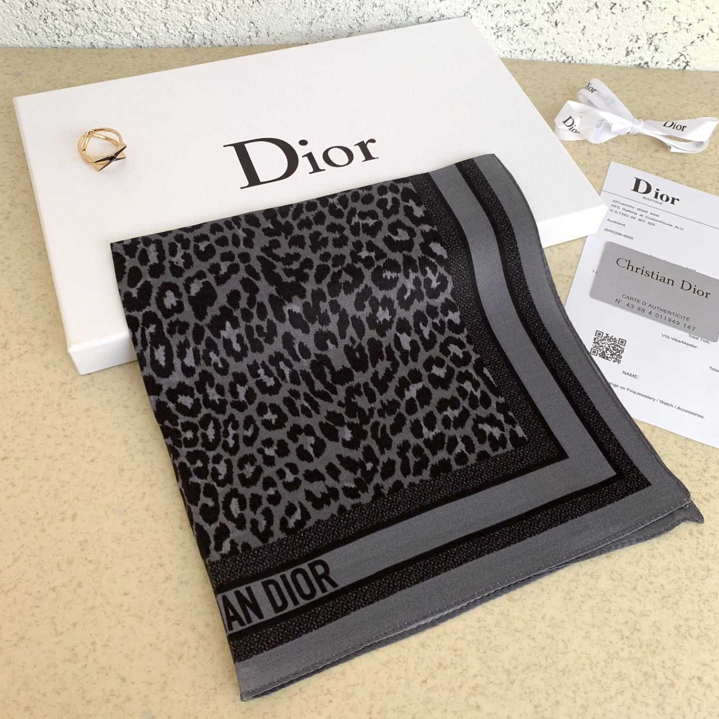 DOR DORTWIN MIZZA SQUARE SCARF BLACK