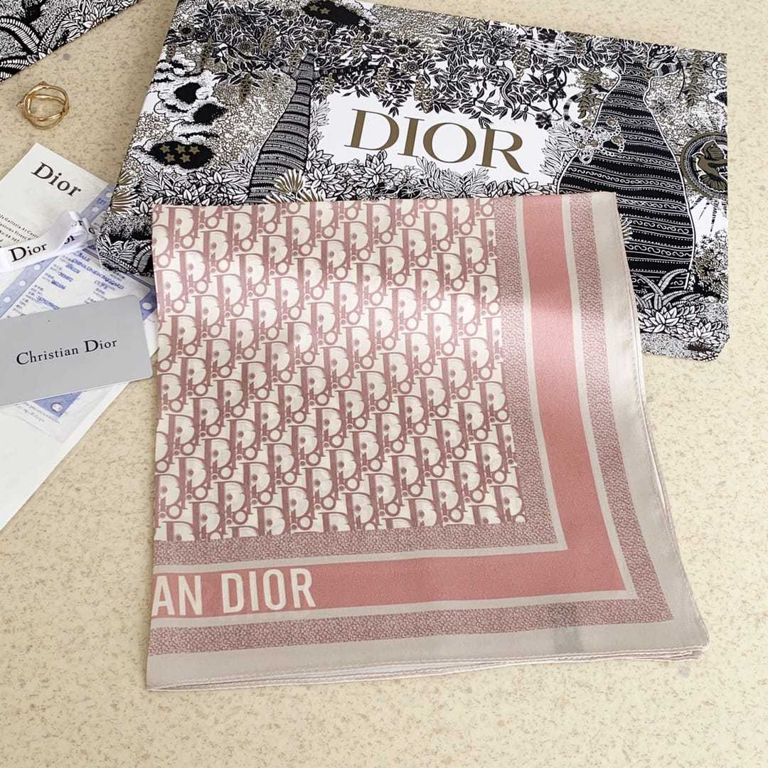 DOR OBLIQUE DORTWIN 70 SQUARE SCARF PINK