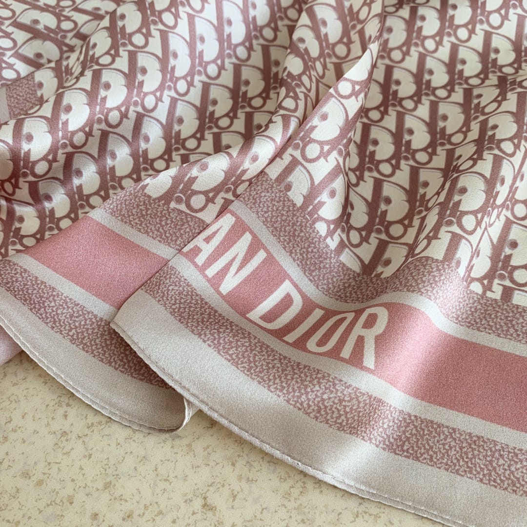 DOR OBLIQUE DORTWIN 70 SQUARE SCARF PINK