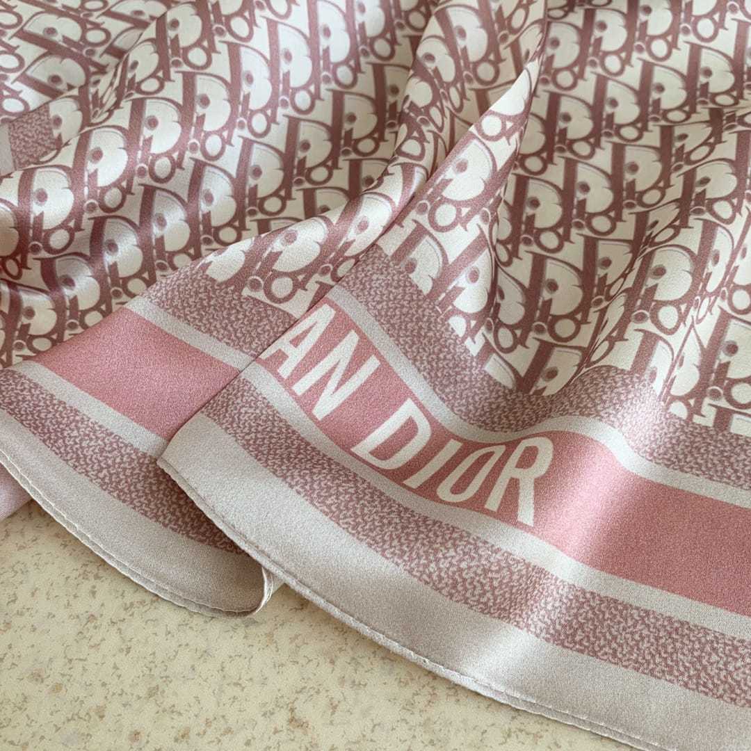 DOR OBLIQUE DORTWIN 70 SQUARE SCARF PINK