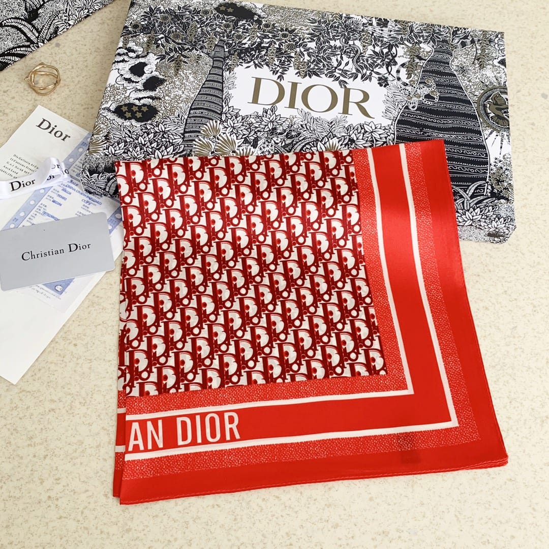 DOR OBLIQUE DORTWIN 70 SQUARE SCARF RED