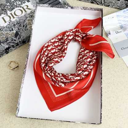 DOR OBLIQUE DORTWIN 70 SQUARE SCARF RED