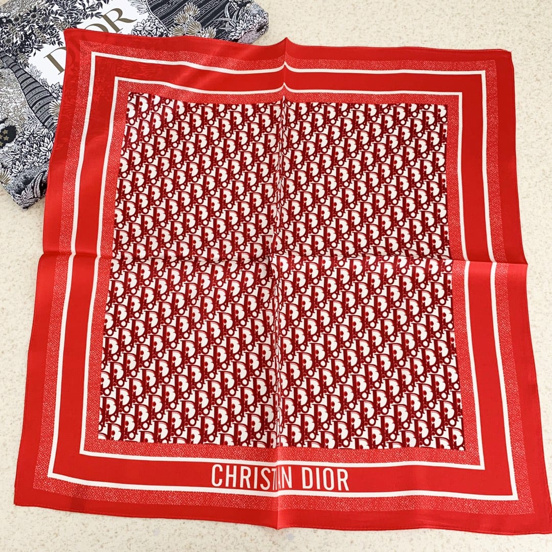 DOR OBLIQUE DORTWIN 70 SQUARE SCARF RED