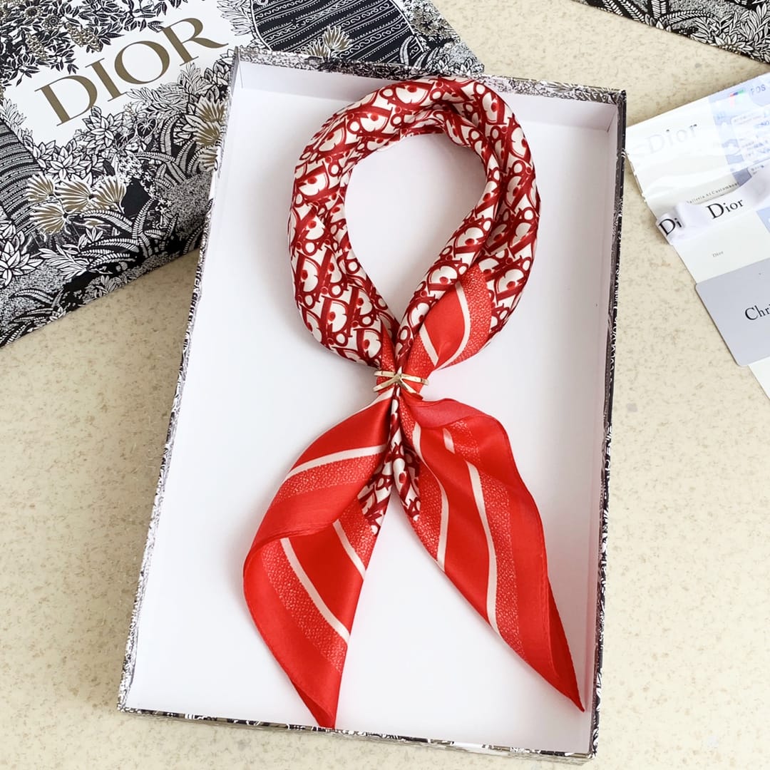 DOR OBLIQUE DORTWIN 70 SQUARE SCARF RED