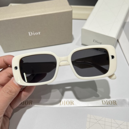 DOR TAG SU SUNGLASSES WHITE