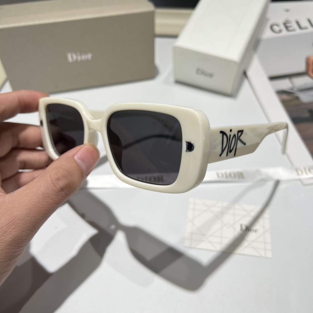 DOR TAG SU SUNGLASSES WHITE