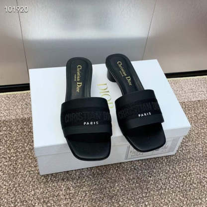 Dior CD Embroidery Sandals SH010141