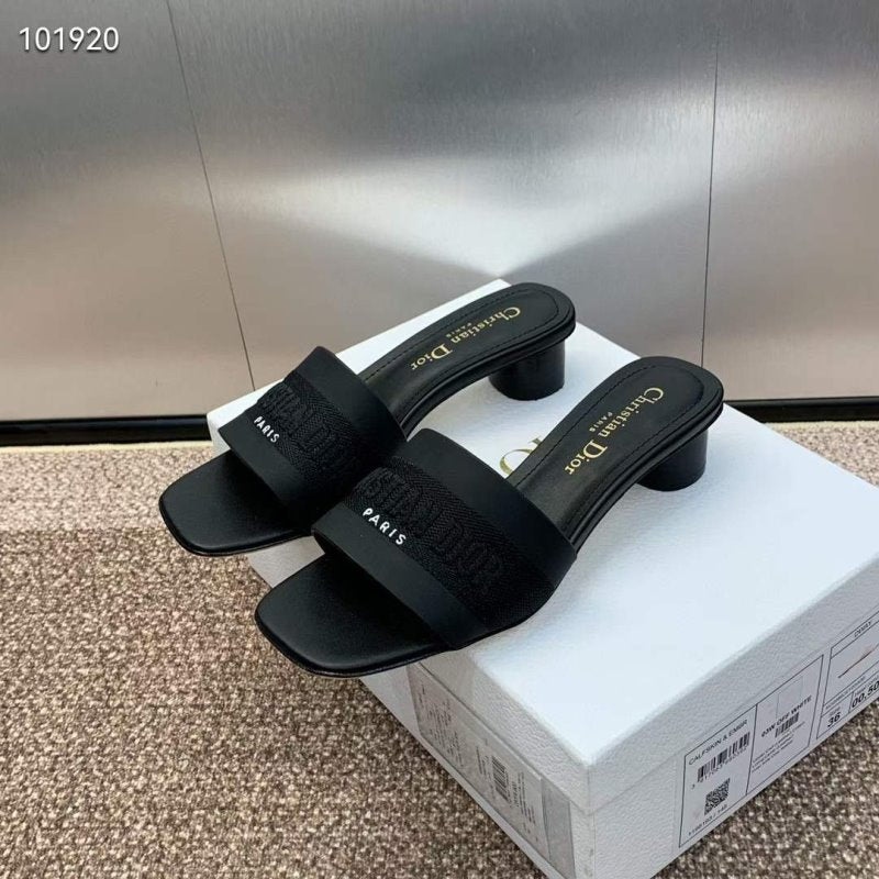Dior CD Embroidery Sandals SH010141