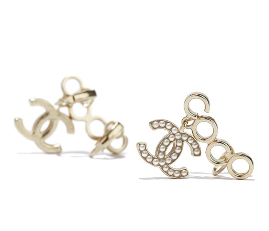 CC METAL PEARL CC COCO CLIMBER CLIP ON EARRINGS GOLD