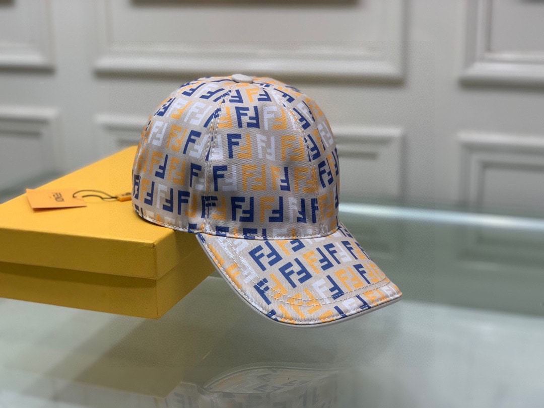FD FF MOTIF MULTICOLOR CAP BEIGE