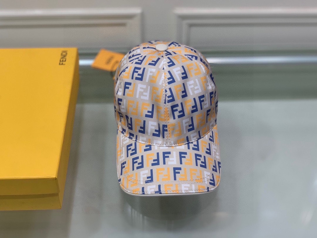 FD FF MOTIF MULTICOLOR CAP BEIGE