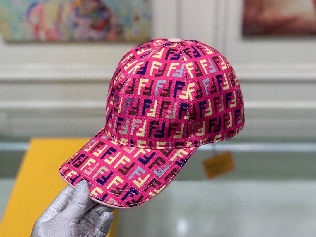 FD FF MOTIF MULTICOLOR CAP PINK