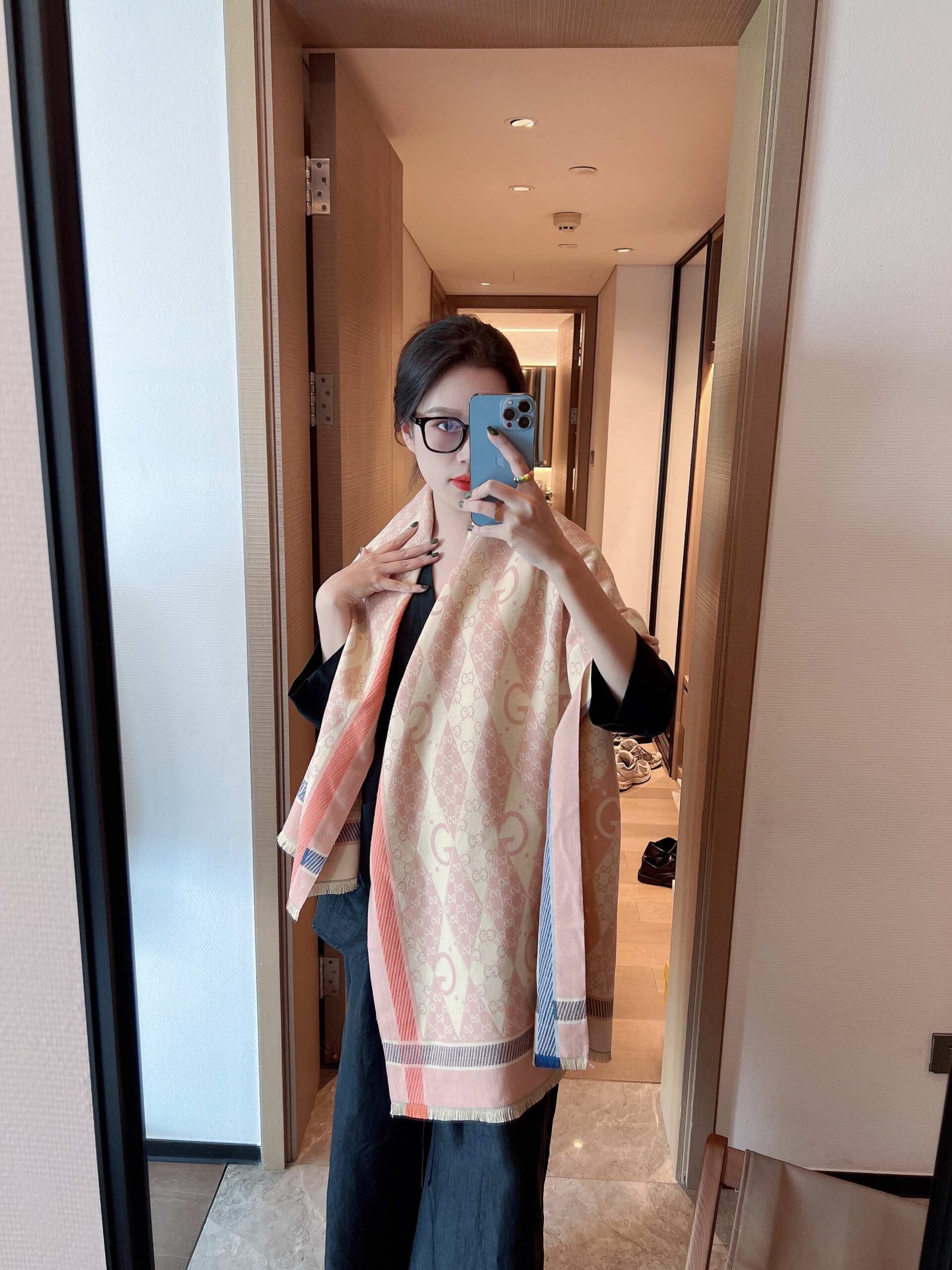 GG GG PATCHWORK BACKGAMMON PRINT SCARF PINK