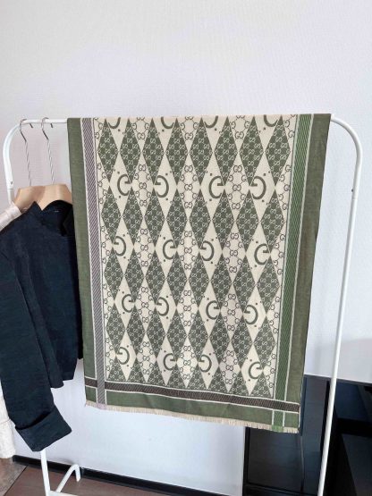 GG GG PATCHWORK BACKGAMMON PRINT SCARF GREEN