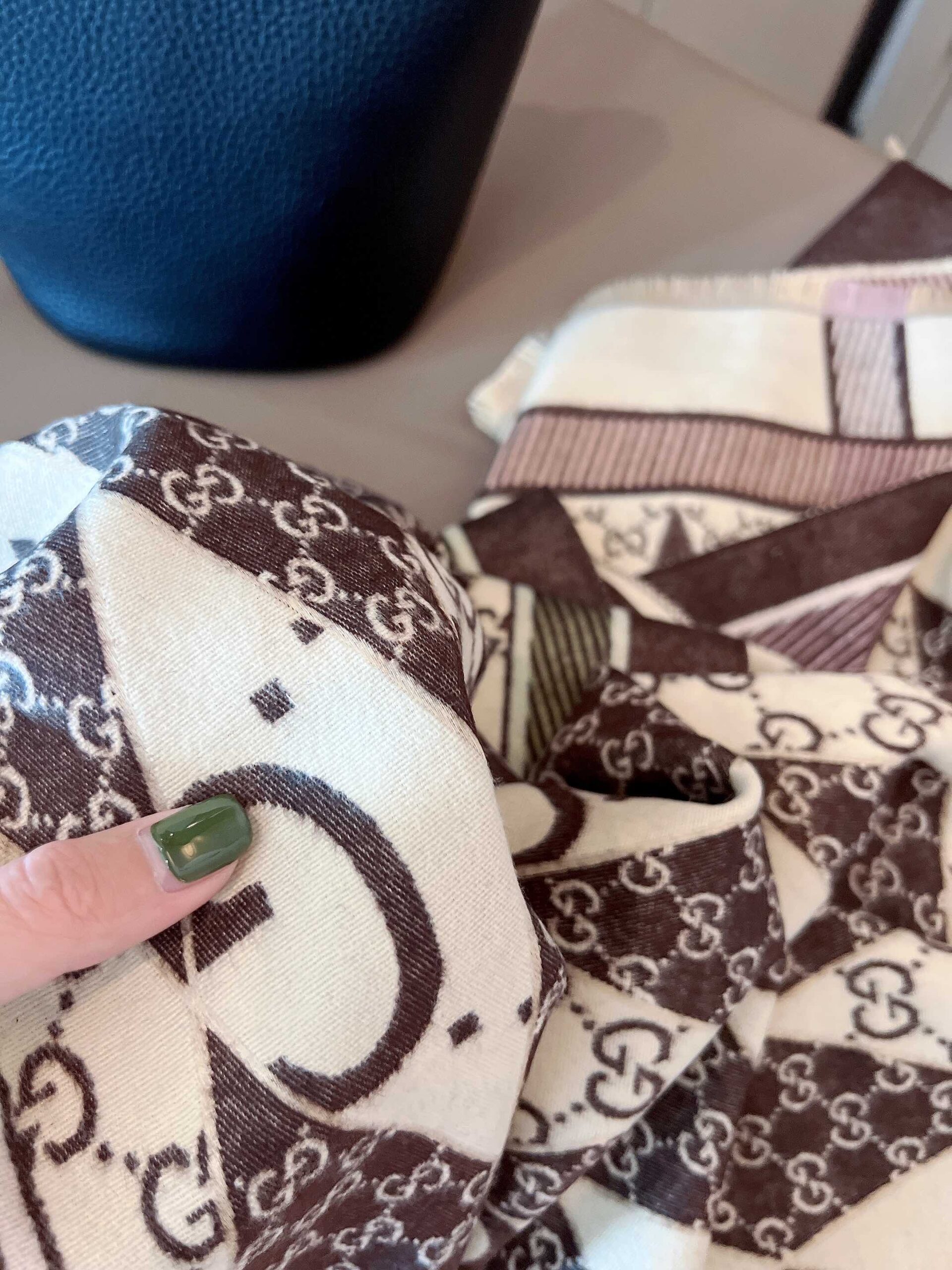 GG GG PATCHWORK BACKGAMMON PRINT SCARF BROWN