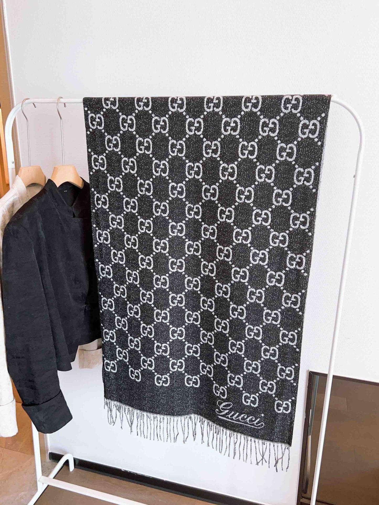 GG GG JACQUARD WOOL SCARF BLACK AND WHITE
